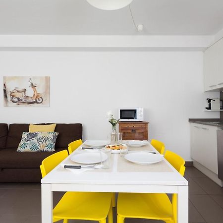 Apartamentos Cornellalux Cornellà de Llobregat Dış mekan fotoğraf