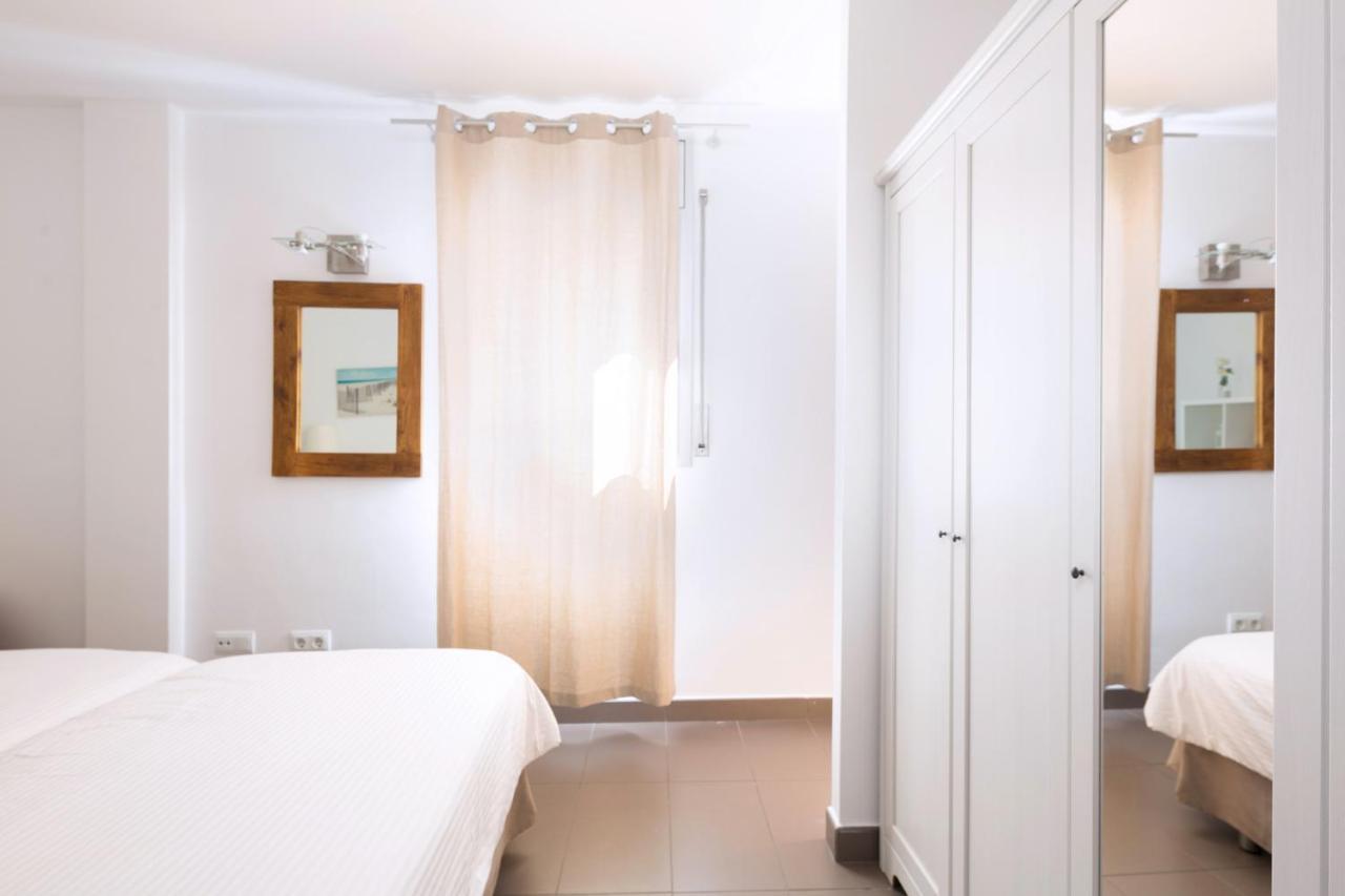 Apartamentos Cornellalux Cornellà de Llobregat Dış mekan fotoğraf