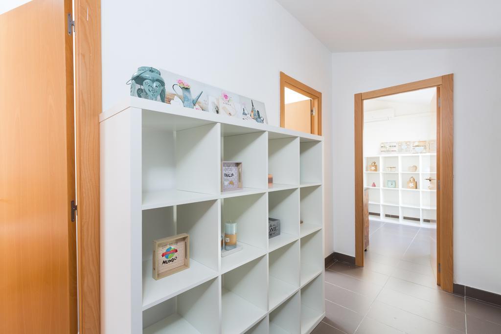 Apartamentos Cornellalux Cornellà de Llobregat Dış mekan fotoğraf