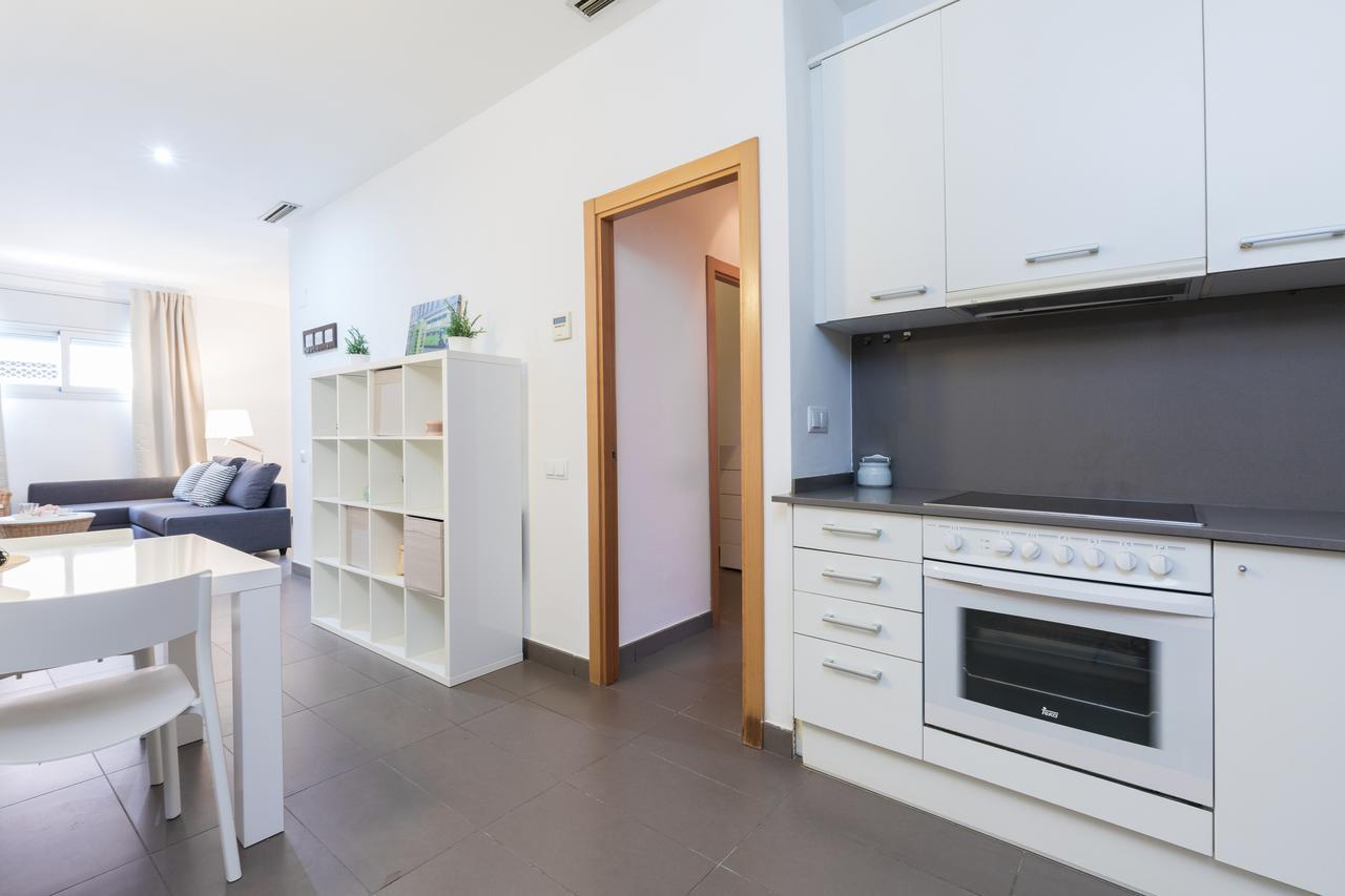 Apartamentos Cornellalux Cornellà de Llobregat Dış mekan fotoğraf